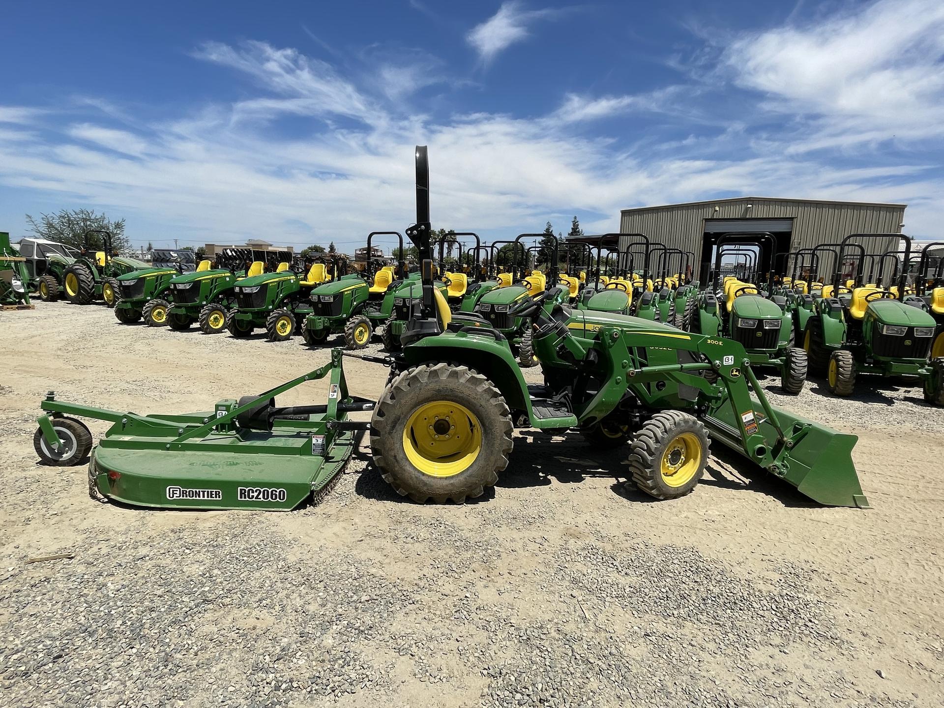 2020 John Deere 3032E