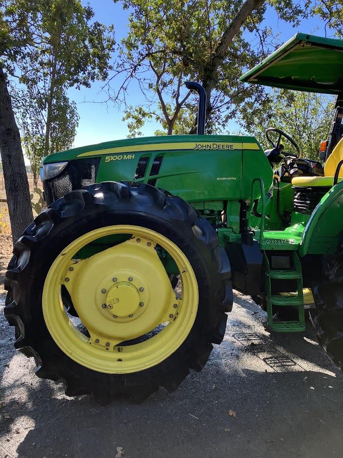 2012 John Deere 5100MH