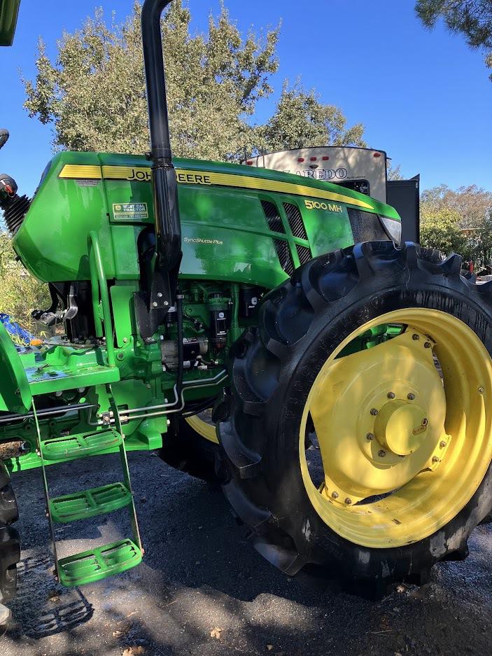 2012 John Deere 5100MH