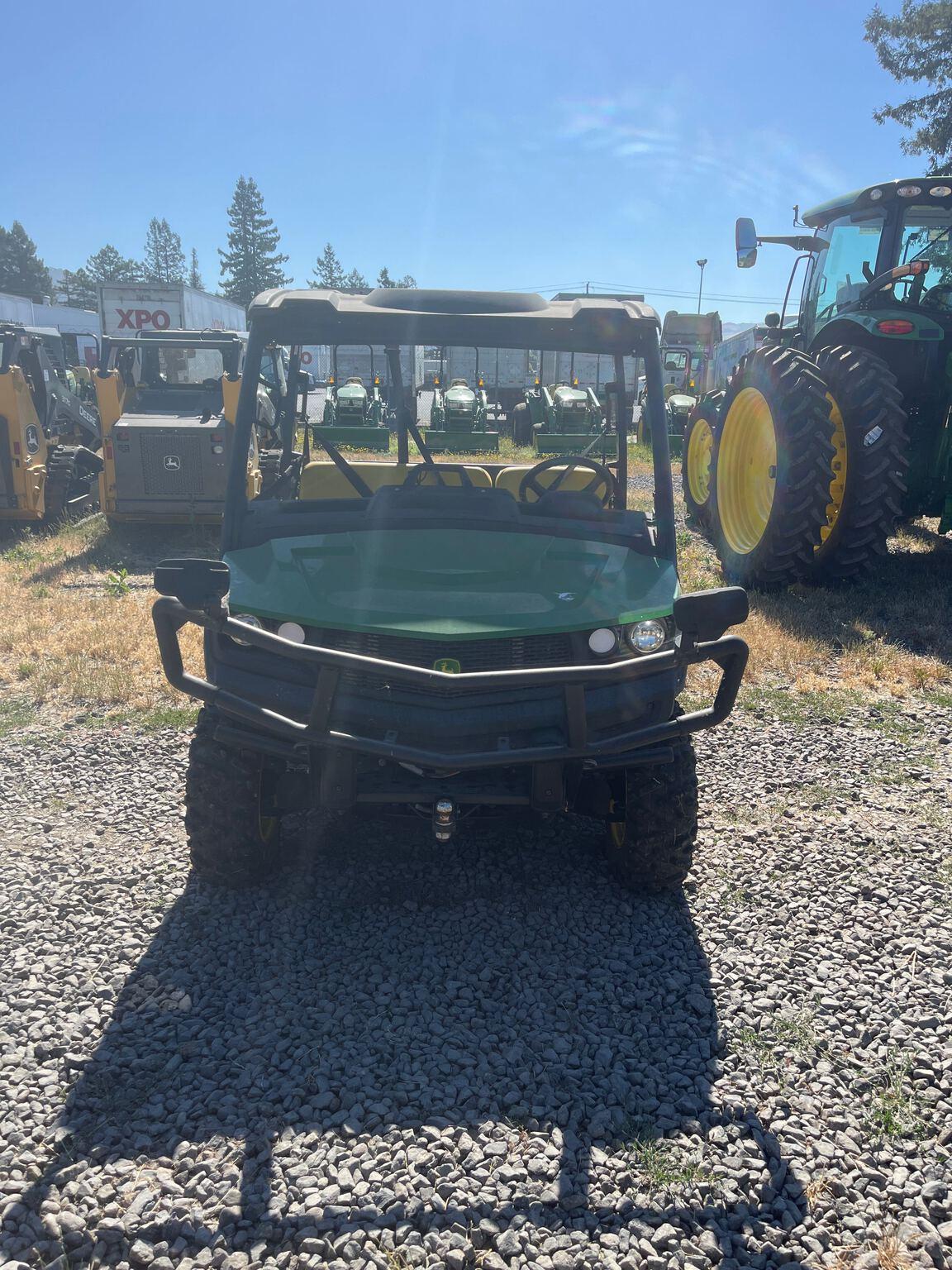 2021 John Deere XUV865E