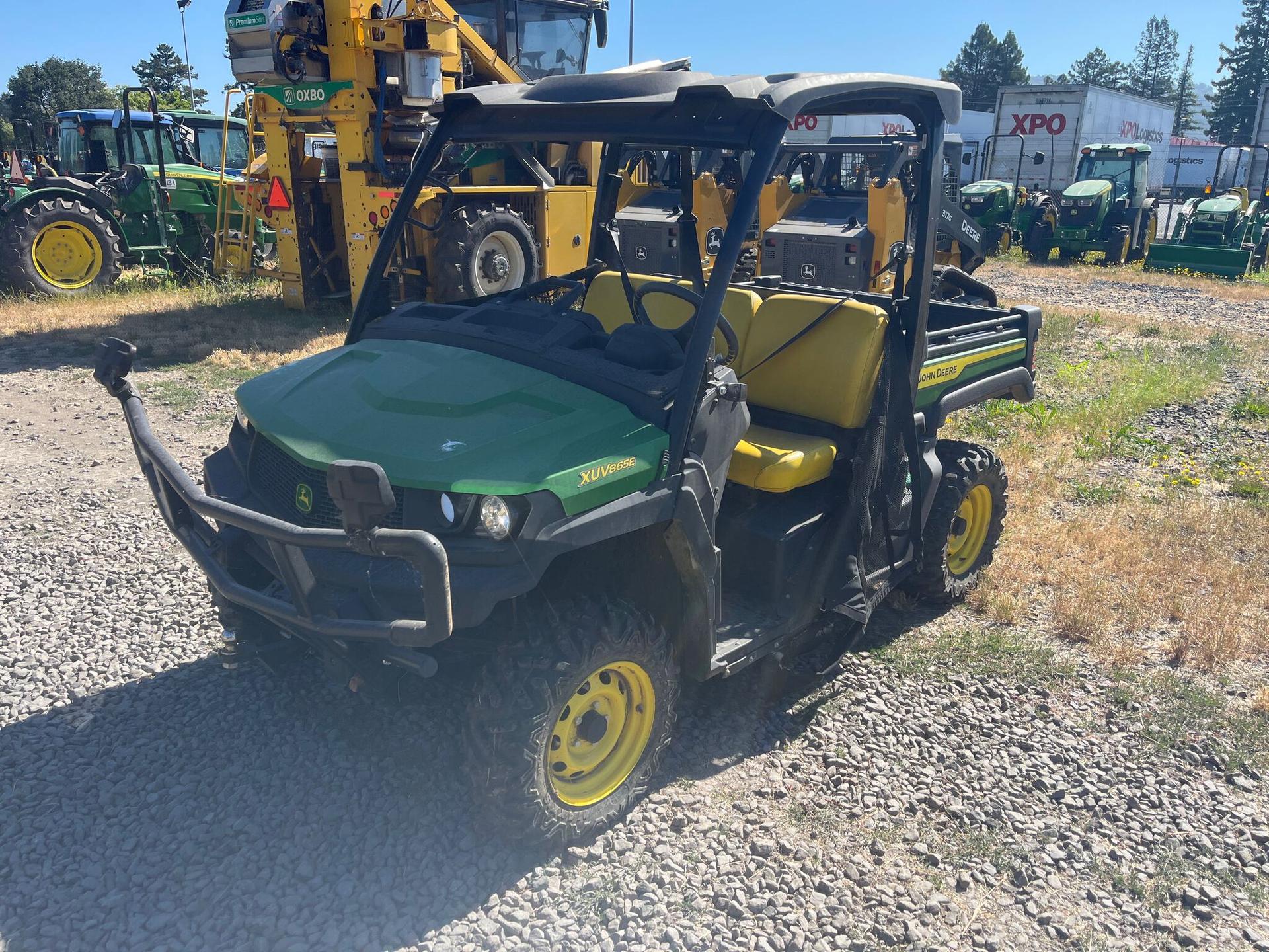 2021 John Deere XUV865E