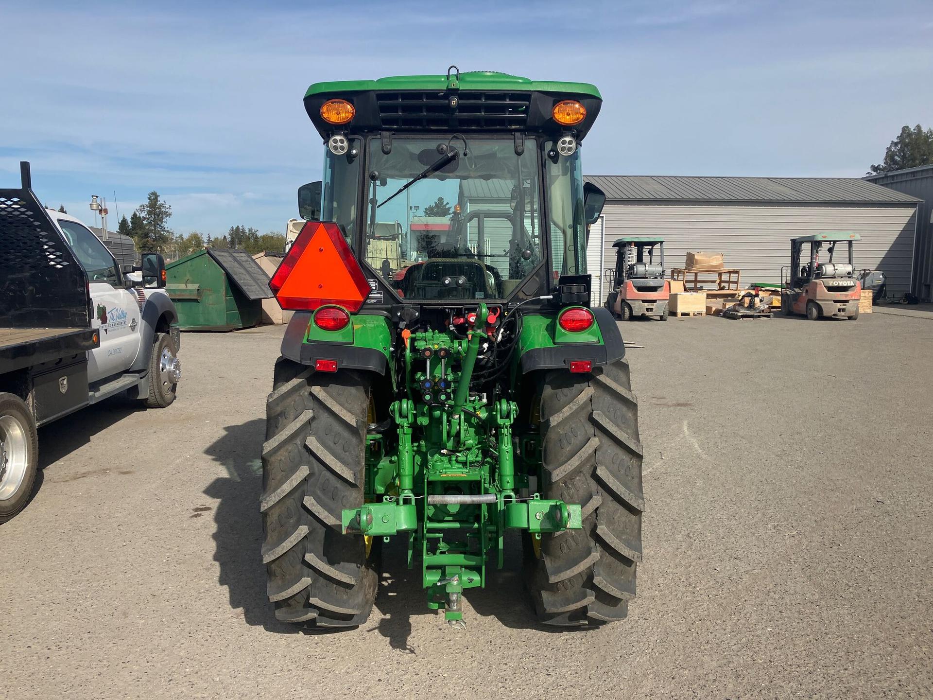 2022 John Deere 5090GN