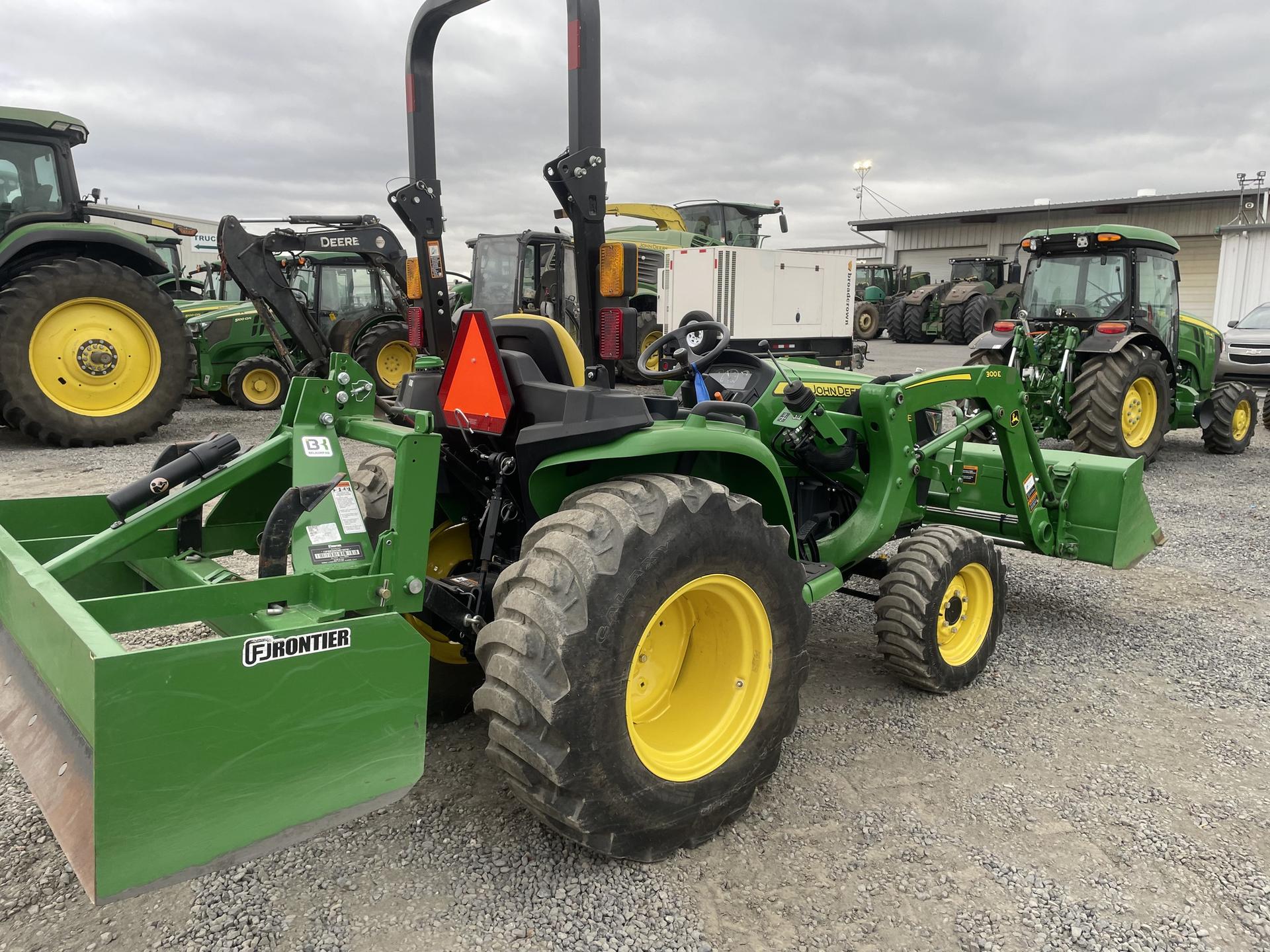 2021 John Deere 3025E