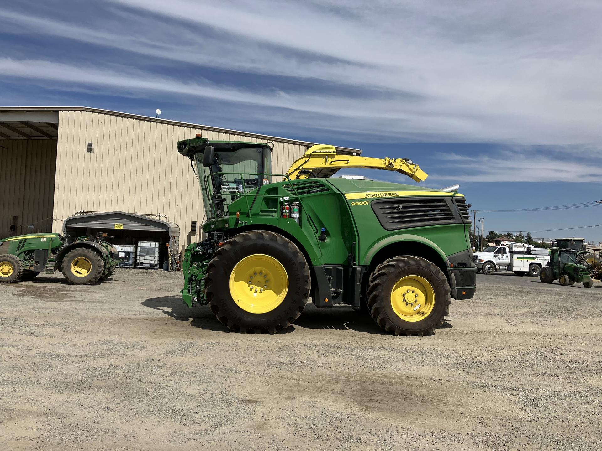 2022 John Deere 9900