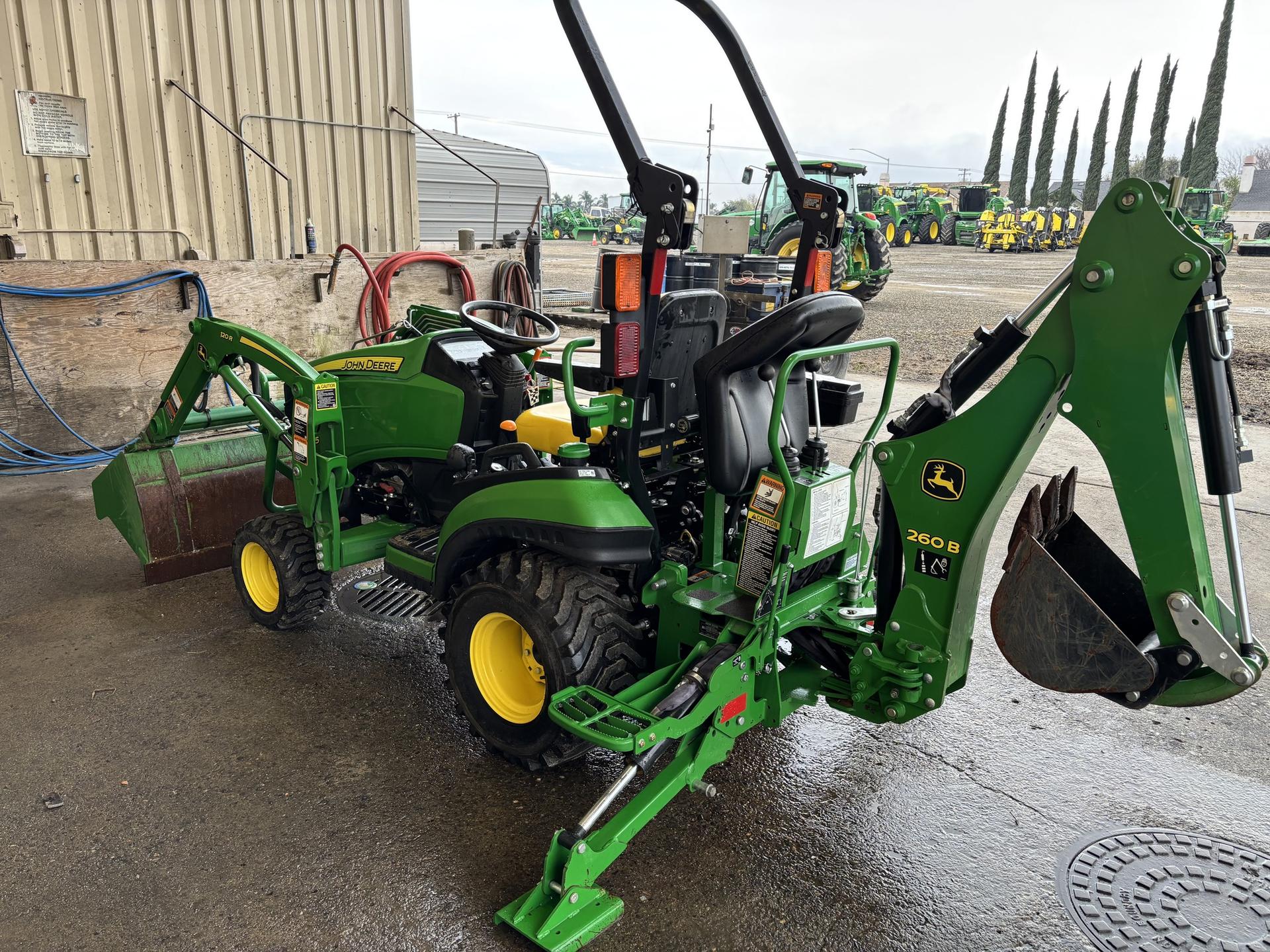 2018 John Deere 1025R