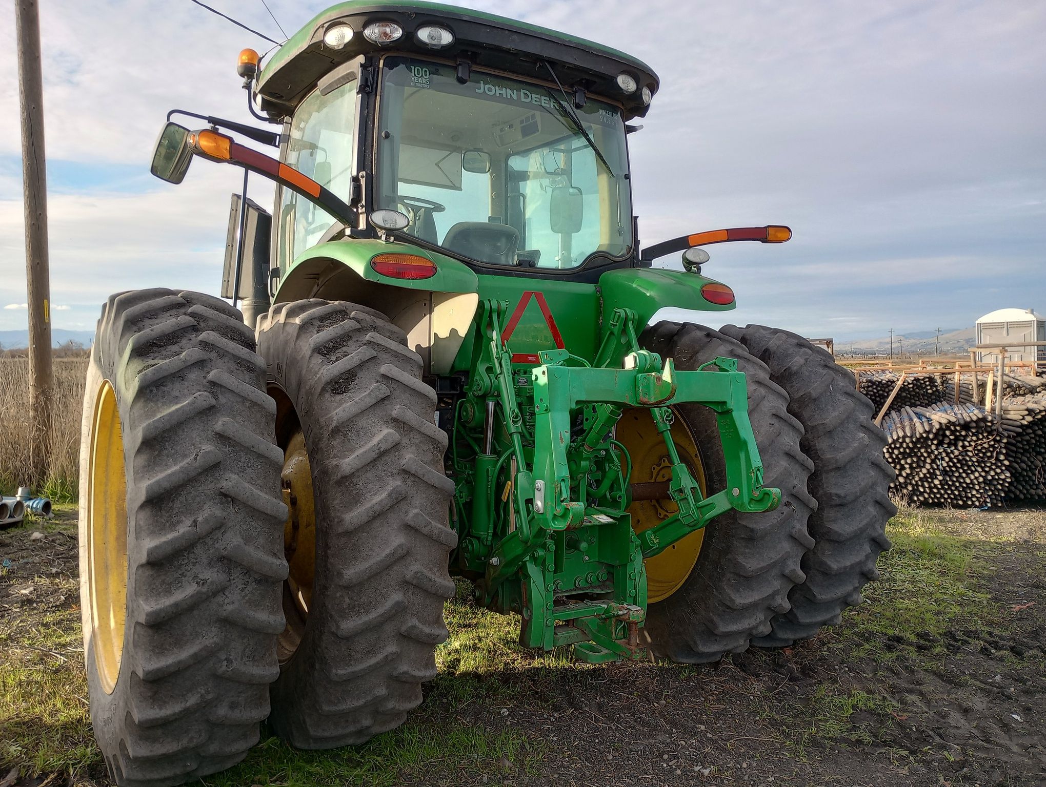 2018 John Deere 7210R