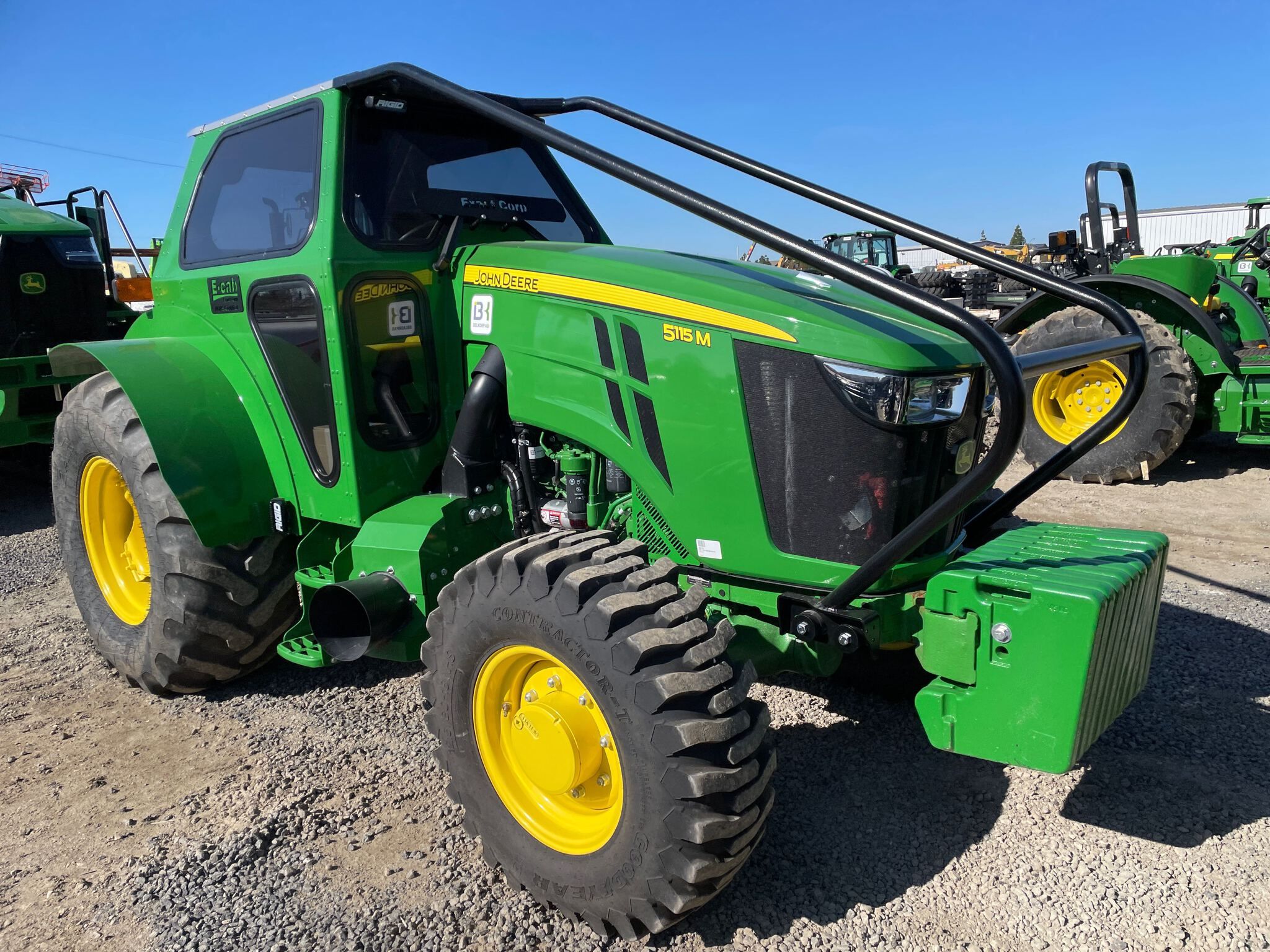 2022 John Deere 5115M